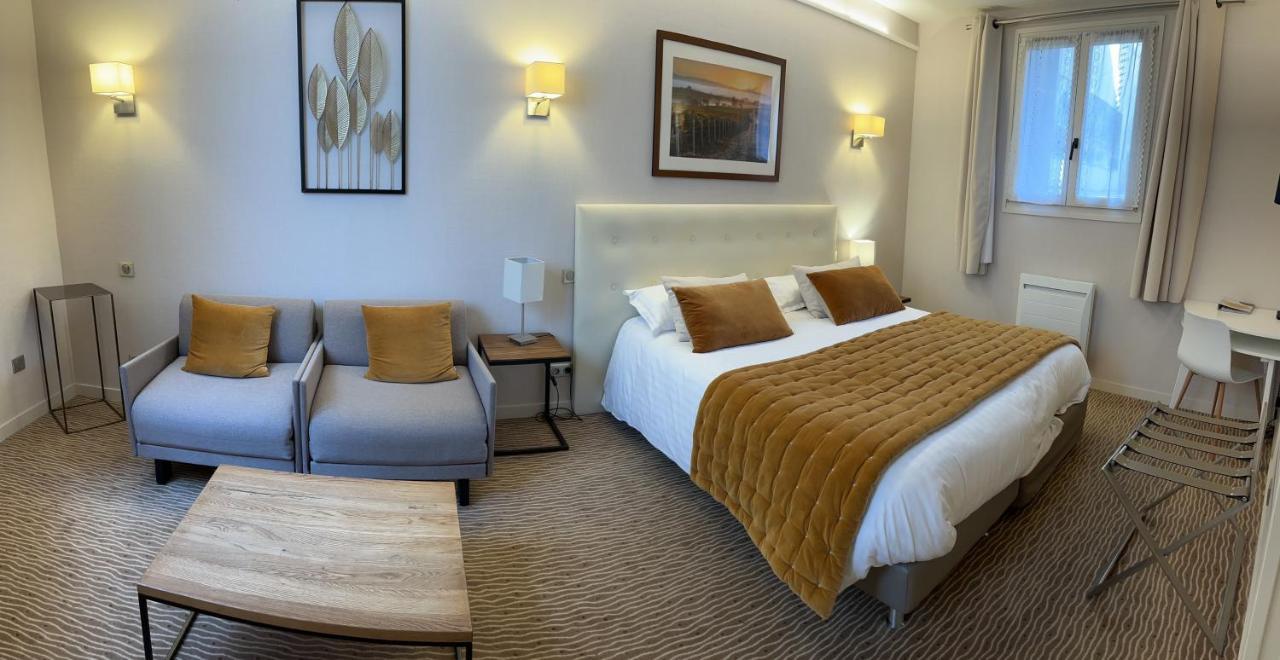 Logis Hotel Des Messageries Арбоа Екстериор снимка