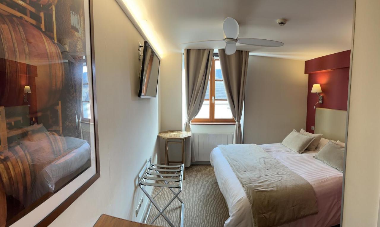 Logis Hotel Des Messageries Арбоа Екстериор снимка