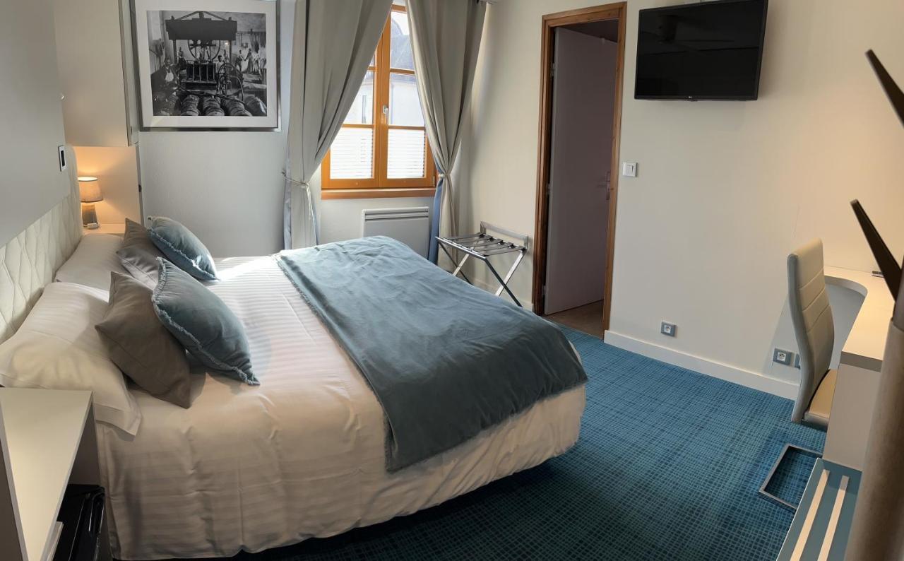 Logis Hotel Des Messageries Арбоа Екстериор снимка