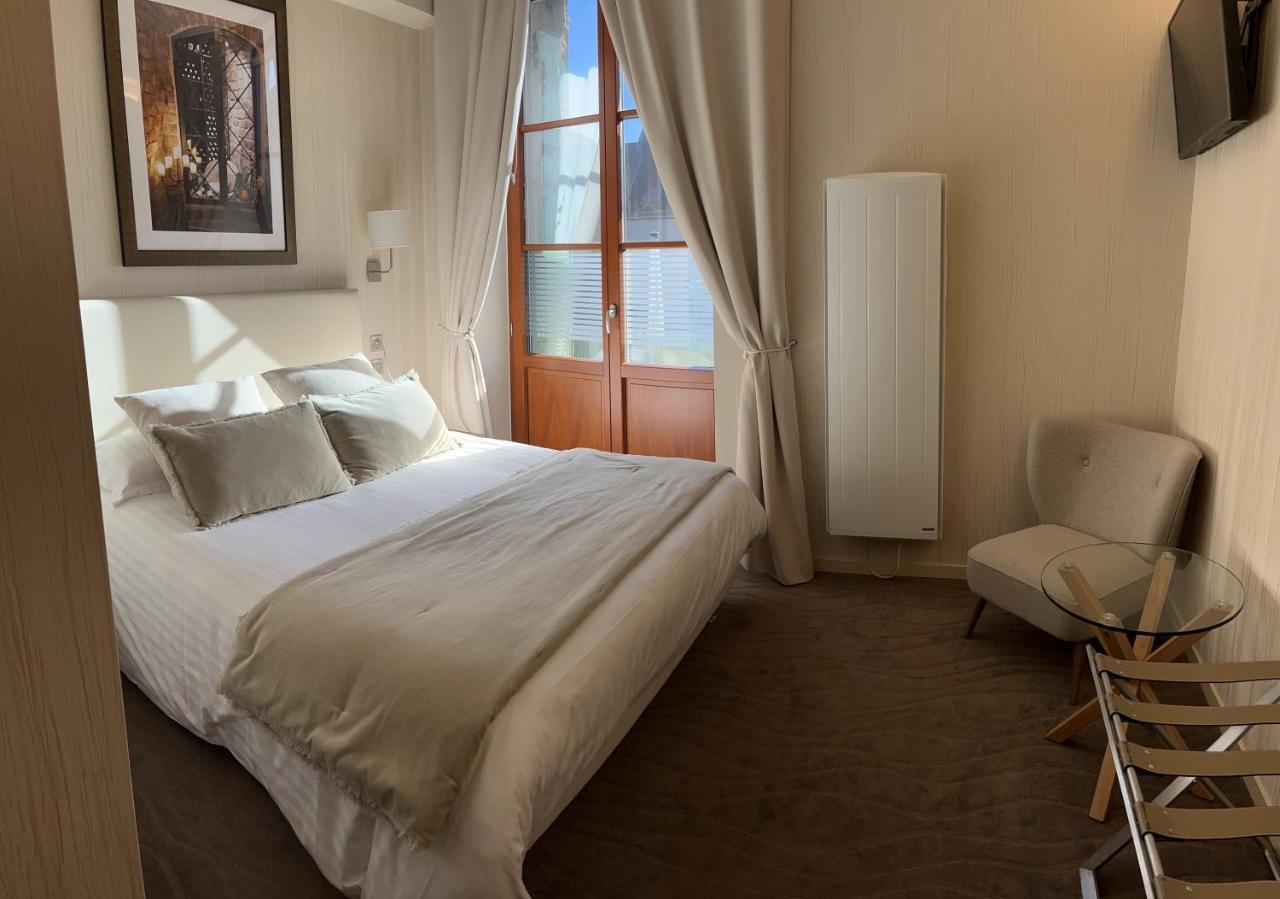Logis Hotel Des Messageries Арбоа Екстериор снимка