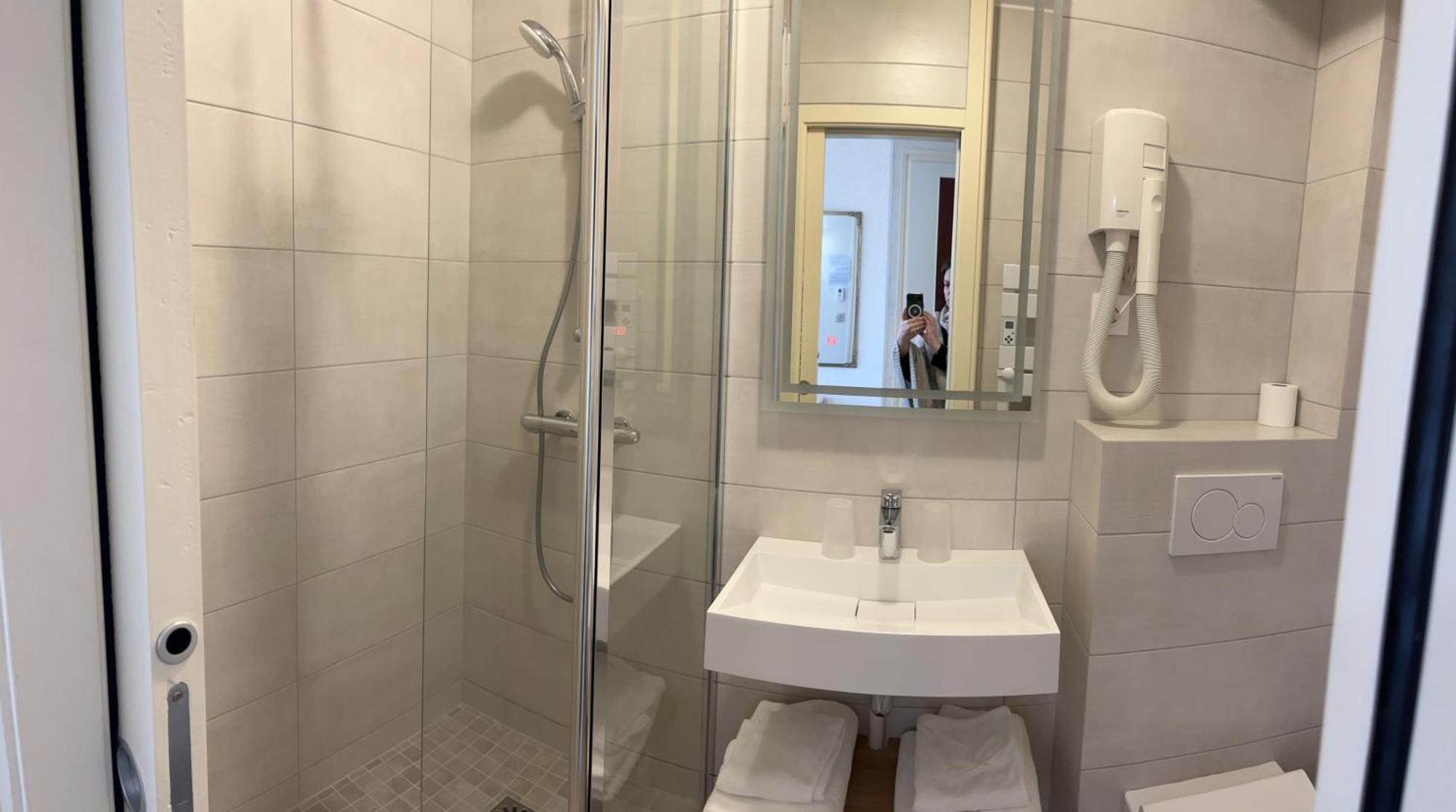 Logis Hotel Des Messageries Арбоа Стая снимка