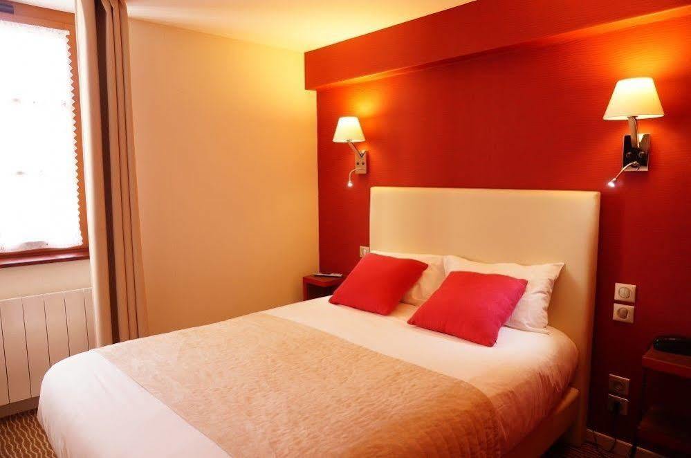 Logis Hotel Des Messageries Арбоа Екстериор снимка